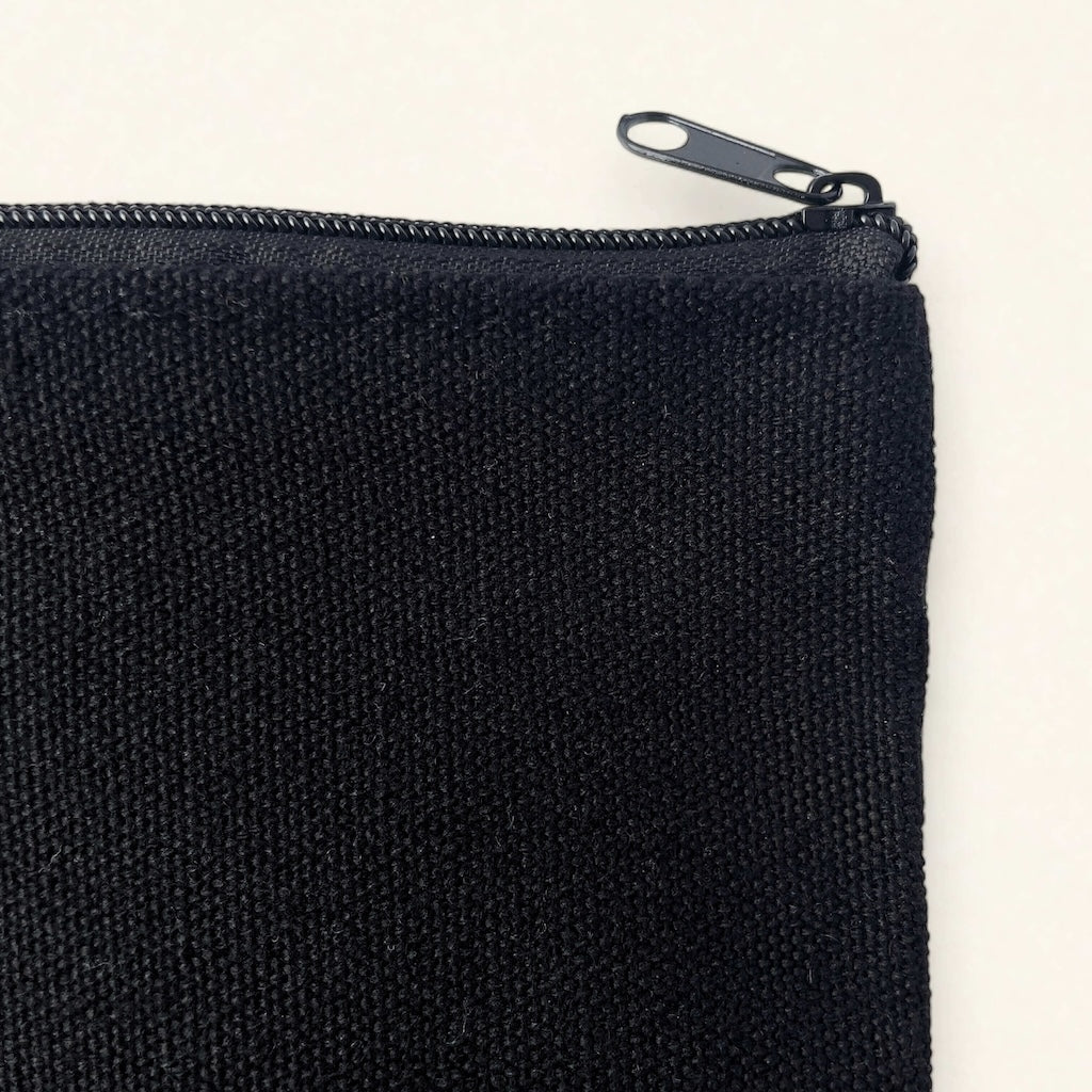 Analyzing image classy-fast-lashes-storage-bag-voor-het-bewaren-van-nepwimpers-rits